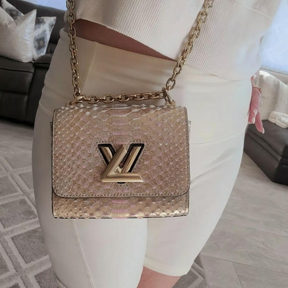SOLD! Louis Vuitton Twist Mini Snakeskin Python Pink crossbody purse - Picture 13 of 14